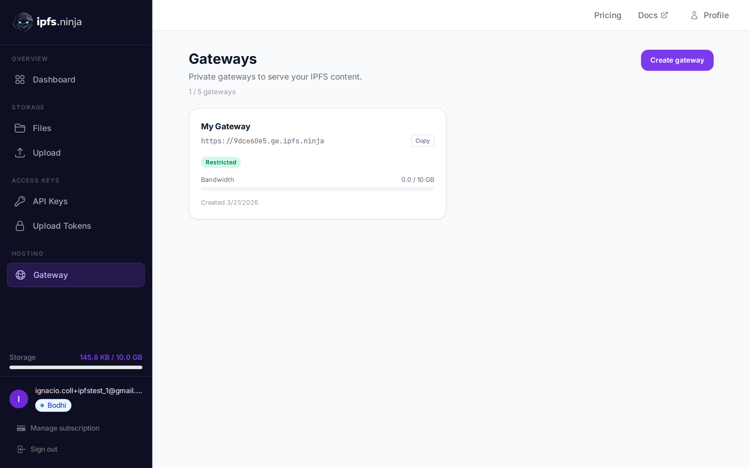 Gateways list page showing available IPFS gateways